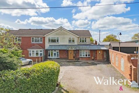 4 bedroom semi-detached house for sale