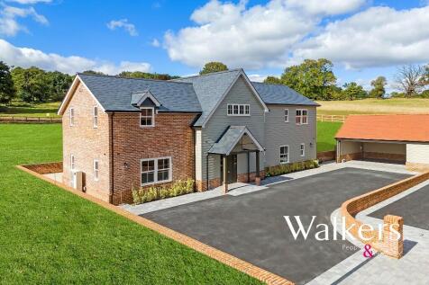 Colmar Mews, Weald Park Way, Brentwood 4 bed detached house for sale