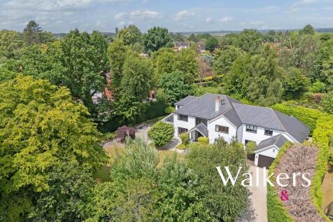 5 bedroom detached house for sale