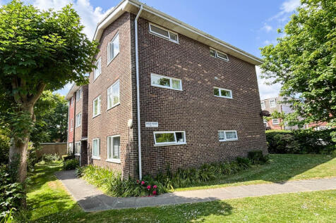 Norfolk Square, Bognor Regis 2 bed flat for sale