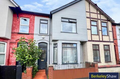 3 bedroom terraced house for sale