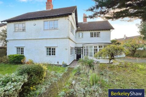 Blundell Road, Hightown, Liverpool 4 bed detached house for sale