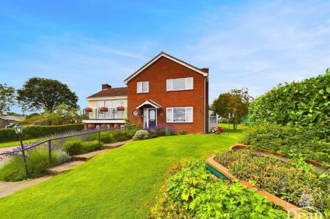 Forest Road, Milkwall 4 bed detached house for sale