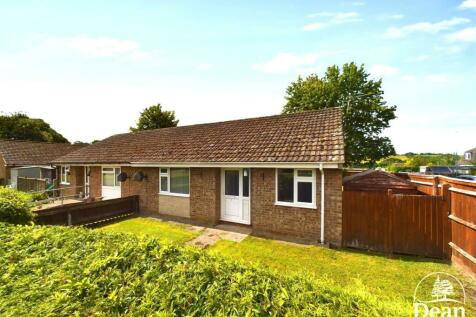 2 bedroom semi-detached bungalow for sale