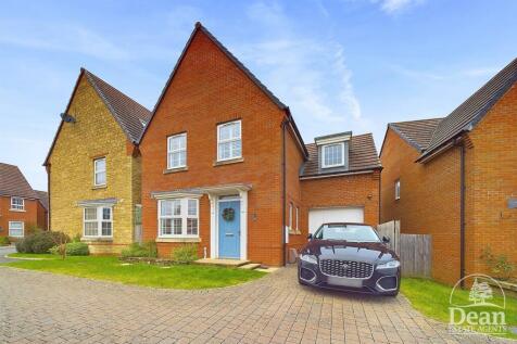 Caudwell Close, Coleford 4 bed detached house for sale