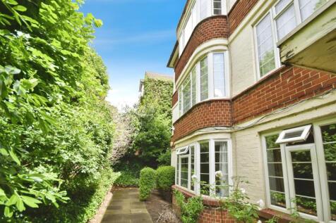 Boston Manor Road, Brentford 1 bed flat for sale