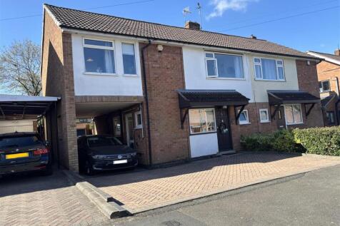 Clovelly Road, Glenfield, Leicester 4 bed semi