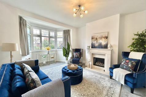 Cottesmore Gardens, Leigh On Sea, Essex 3 bed semi