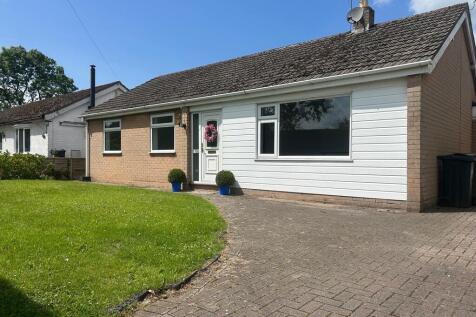 Chapel Lane, Acton Bridge, Northwich 3 bed detached bungalow for sale
