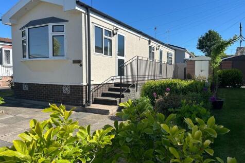 2 bedroom park home for sale