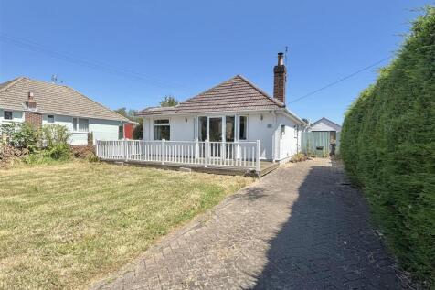 Lake Road, Poole BH15 3 bed detached bungalow for sale