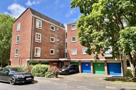 Hasler Road, Poole BH17 2 bed flat for sale