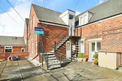 The Dale, Woodseats, Sheffield, S8 0PS 2 bed apartment for sale