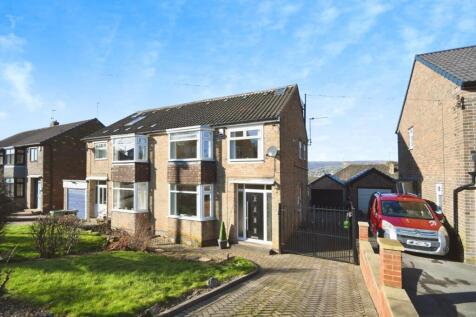 Longford Crescent, Bradway... 4 bed semi