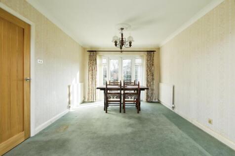 Margaret Close, Aston, Sheffield, S26... 3 bed semi