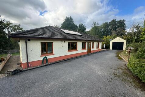 3 bedroom detached bungalow for sale