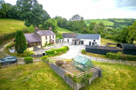 3 bedroom smallholding for sale