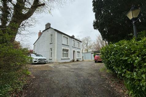 4 bedroom smallholding for sale