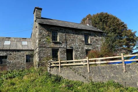 Brynhoffnant, Llandysul, SA44 3 bed property with land for sale