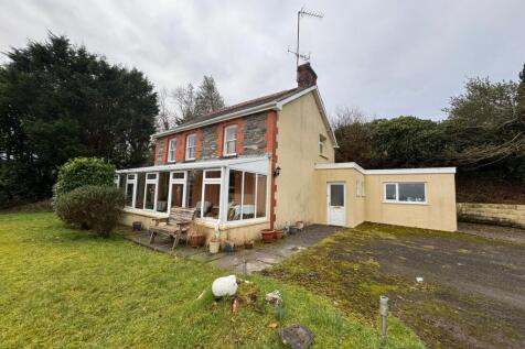 3 bedroom smallholding for sale