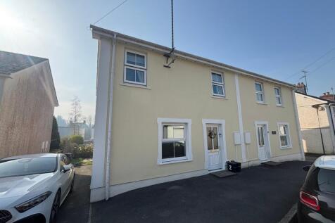 Mill Street, Lampeter, SA48 3 bed semi