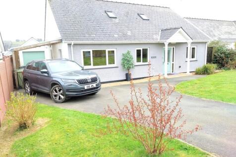 Cribyn, Lampeter, SA48 4 bed detached bungalow for sale