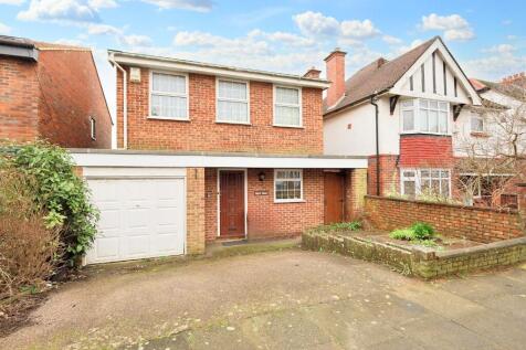 Cranmer Avenue, Hove 3 bed detached house for sale