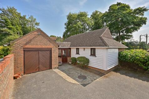 2 bedroom detached bungalow for sale