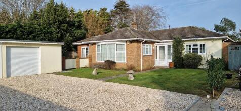 4 bedroom detached bungalow for sale