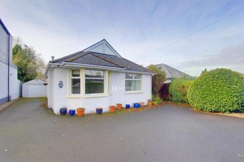 Brynawelon Road, Cyncoed, Cardiff 3 bed detached bungalow for sale