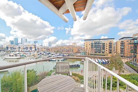 Berglen Court, E14 3 bed apartment for sale