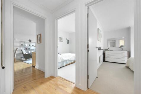 High Holborn, WC1V 2 bed apartment for sale