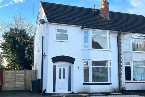 3 bedroom semi-detached house for sale