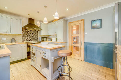 Oxford Road, Gomersal 4 bed detached house for sale