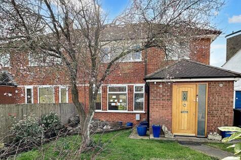 Haggerston Road, Borehamwood, WD6 3 bed semi