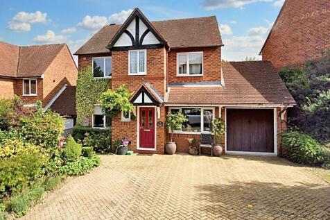 King Charles Road, Shenley, WD7 5 bed detached house for sale