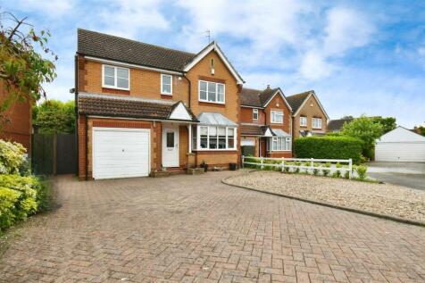 4 bedroom detached house for sale