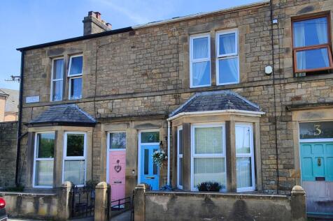 3 bedroom cottage for sale