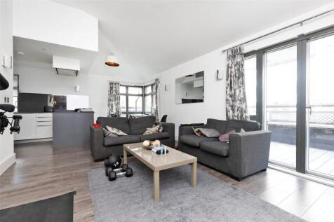 Albany Court, London, Spring Grove, W4 2 bed apartment for sale