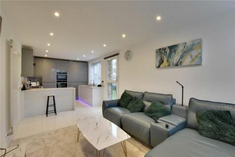 Casterbridge Road, Blackheath... 1 bed apartment for sale