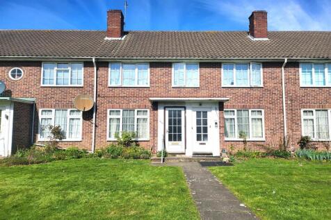 Bramley Road, Oakwood, N14 2 bed maisonette for sale