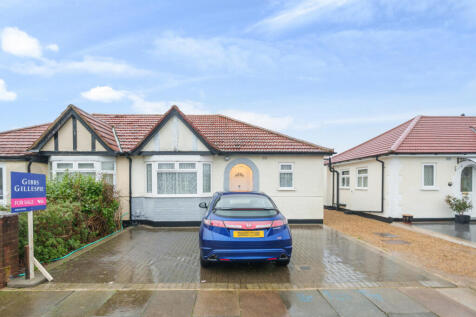 Wingfield Way, Ruislip, Middlesex 3 bed bungalow for sale