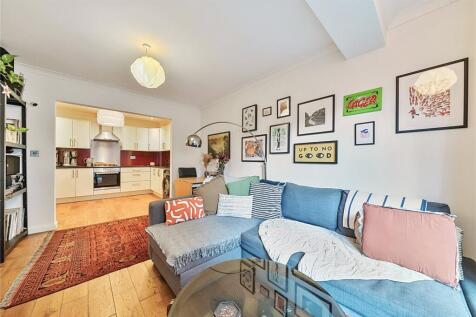 Aspen Mews, Penge, London, SE20 2 bed semi