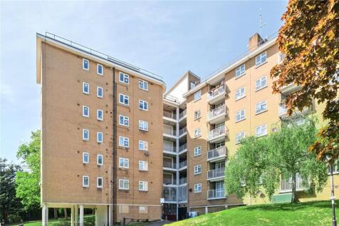 Tynwald House, Sydenham Hill, London... 3 bed flat for sale