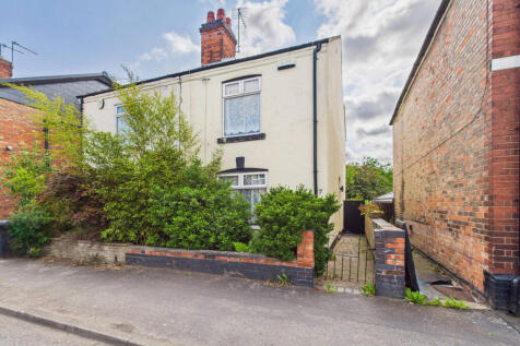2 bedroom semi-detached house for sale