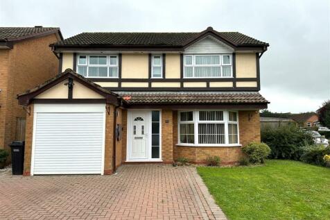 4 bedroom detached house for sale