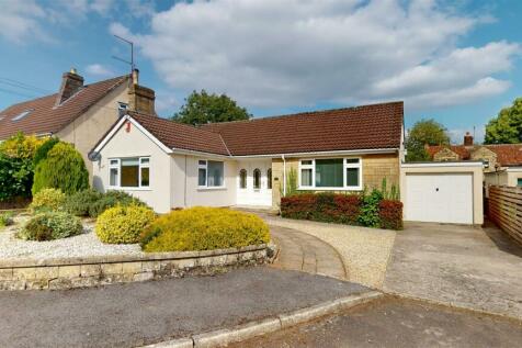 4 bedroom detached bungalow for sale