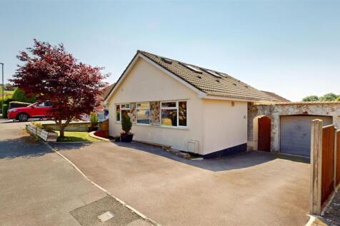 Hillside Close, Paulton, Bristol 3 bed semi