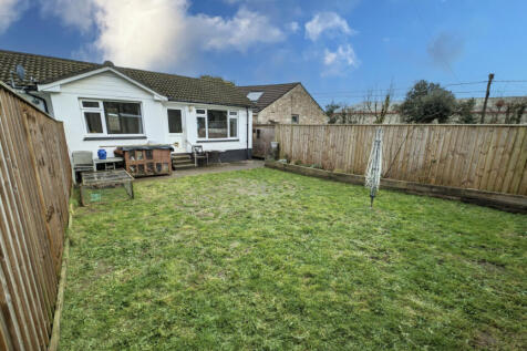 Millfield, Gulval, Penzance, TR18 3DR 2 bed bungalow for sale