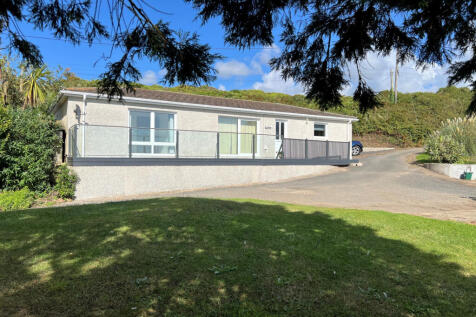 Perranuthnoe, Penzance, TR20 9NF 3 bed detached house for sale